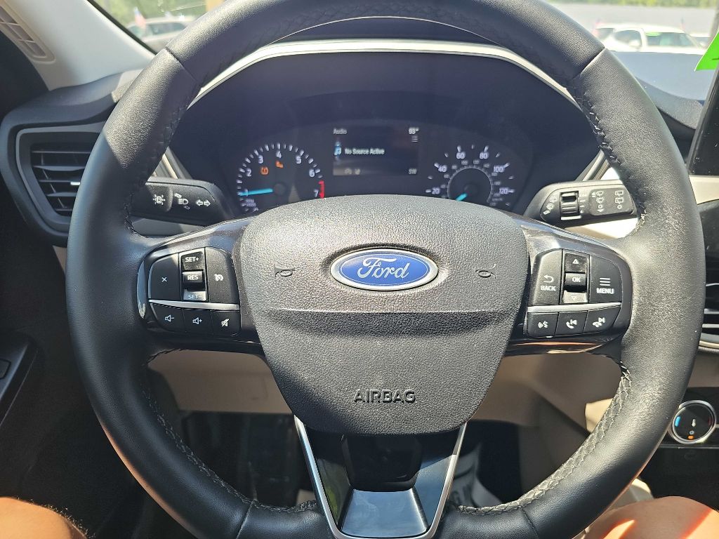 Photo 25 of this FORD ESCAPE