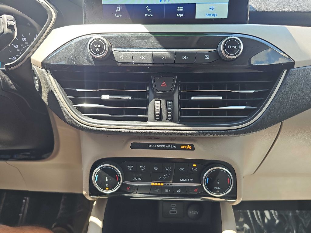 Photo 29 of this FORD ESCAPE
