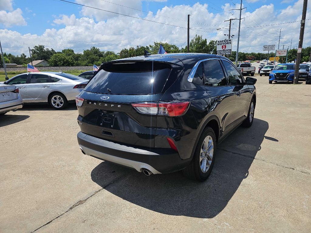 Photo 5 of this FORD ESCAPE