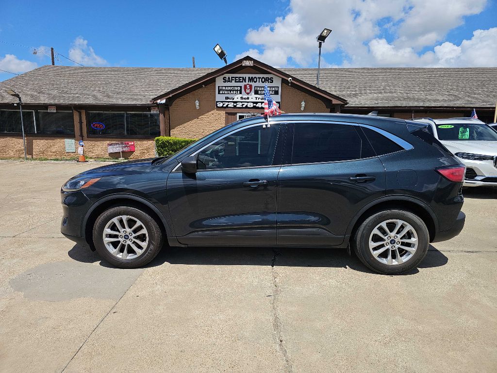 Photo 6 of this FORD ESCAPE