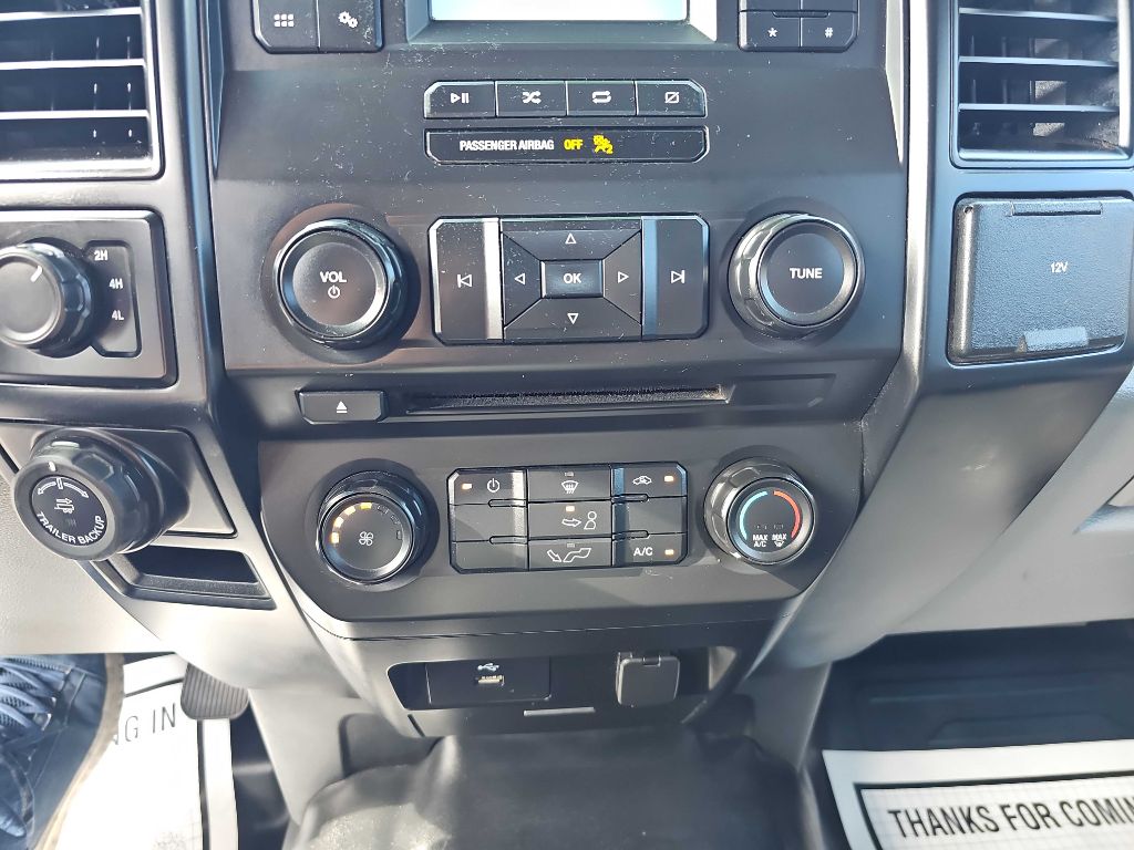 Photo 28 of this FORD F150