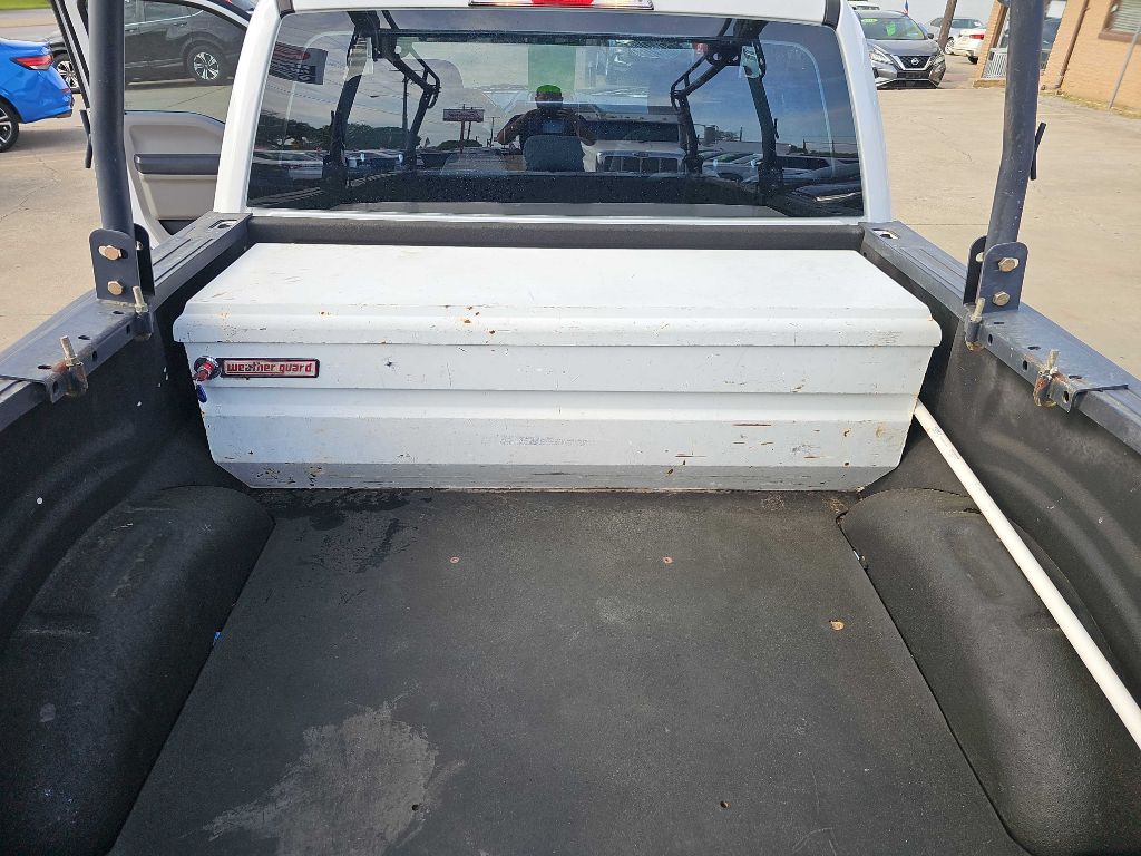 Photo 36 of this FORD F150