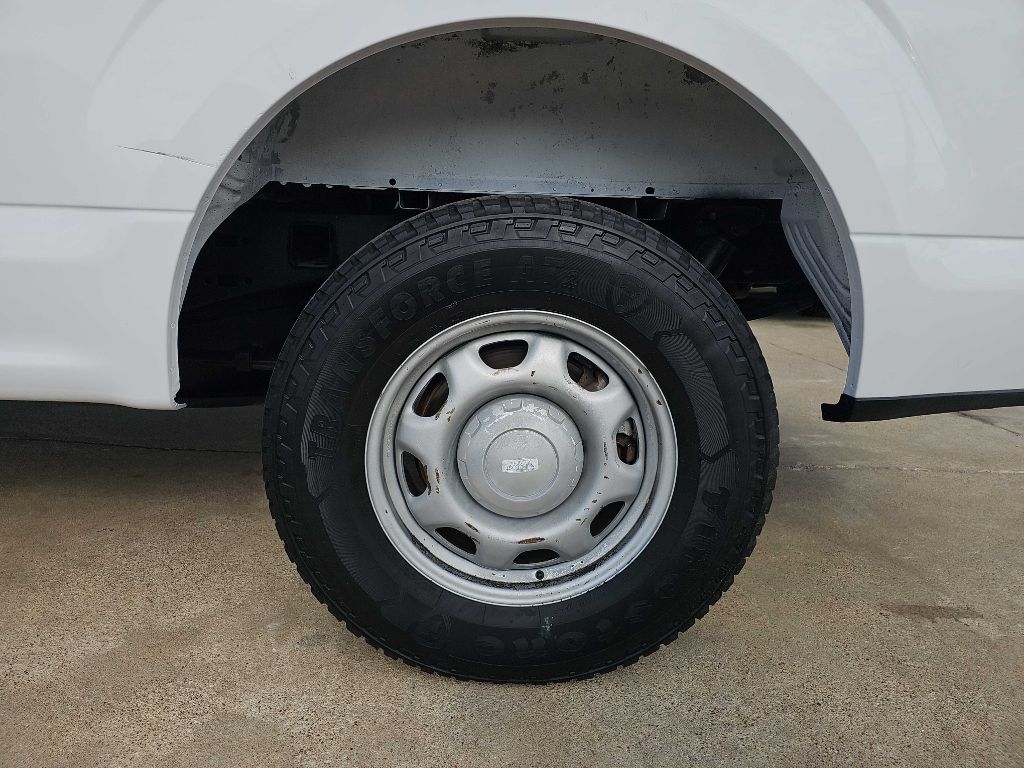 Photo 11 of this FORD F150