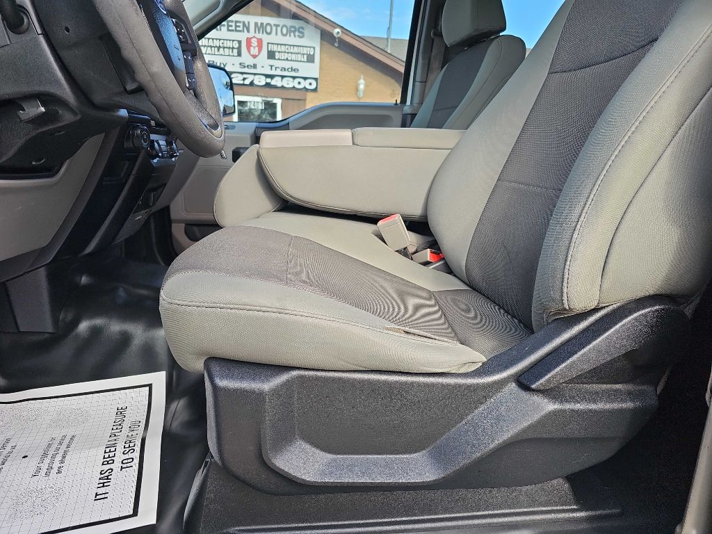 Photo 20 of this FORD F150