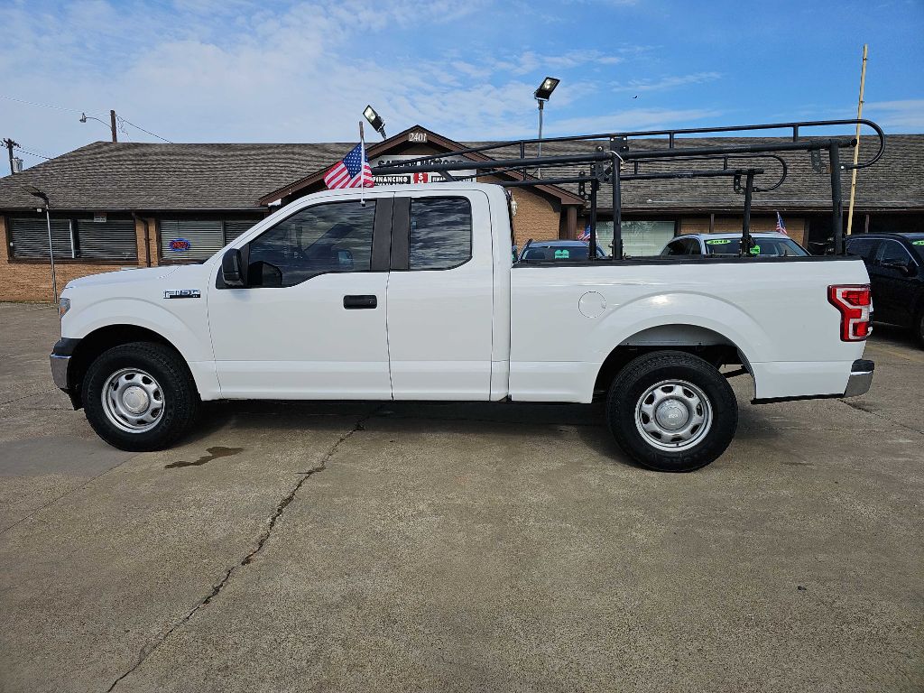 Photo 7 of this FORD F150