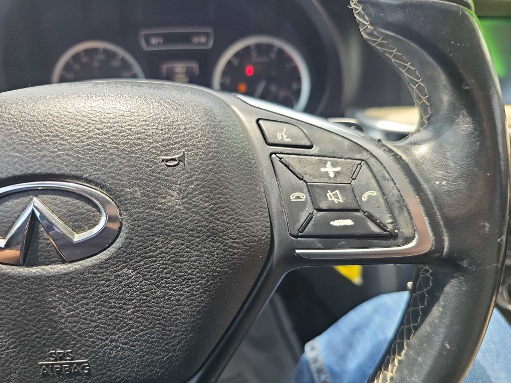 Photo 23 of this INFINITI QX30