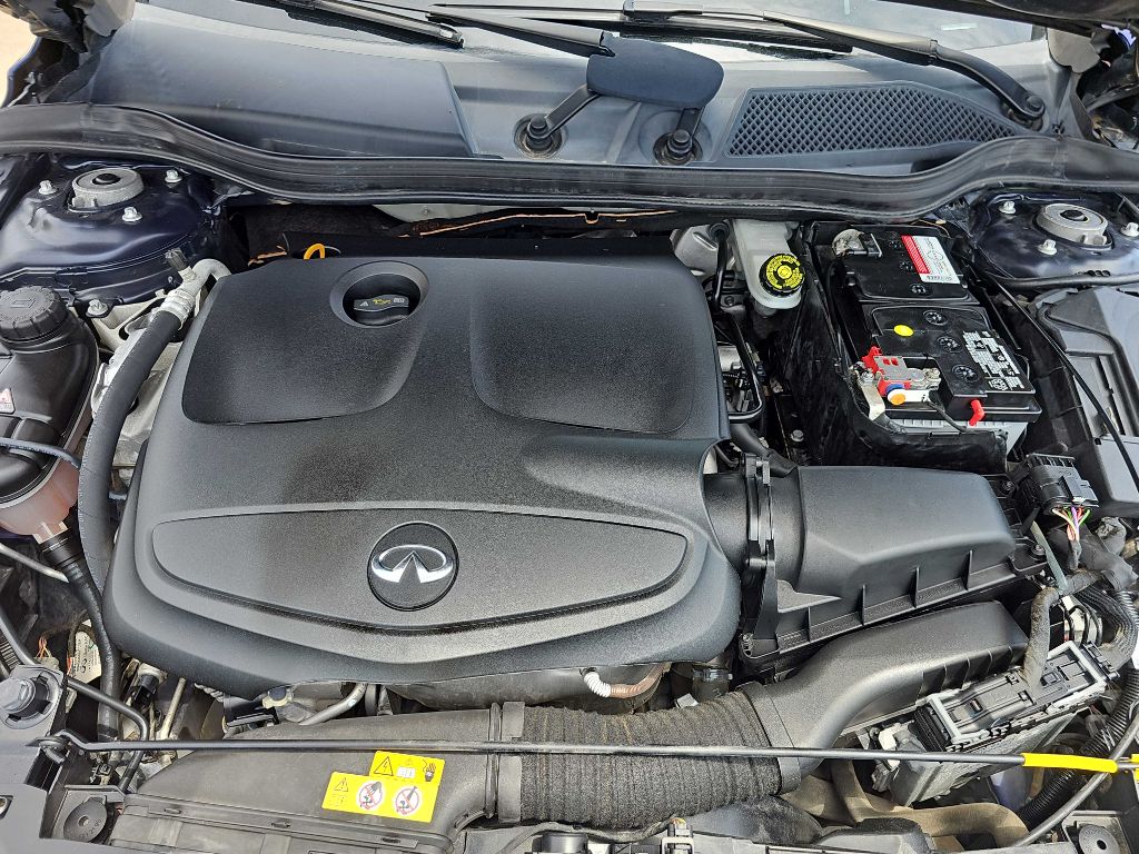 Photo 36 of this INFINITI QX30