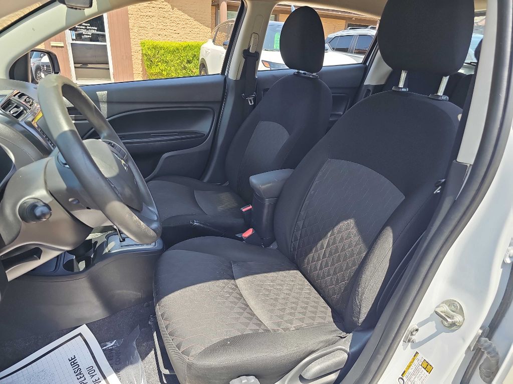 Photo 13 of this MITSUBISHI MIRAGE
