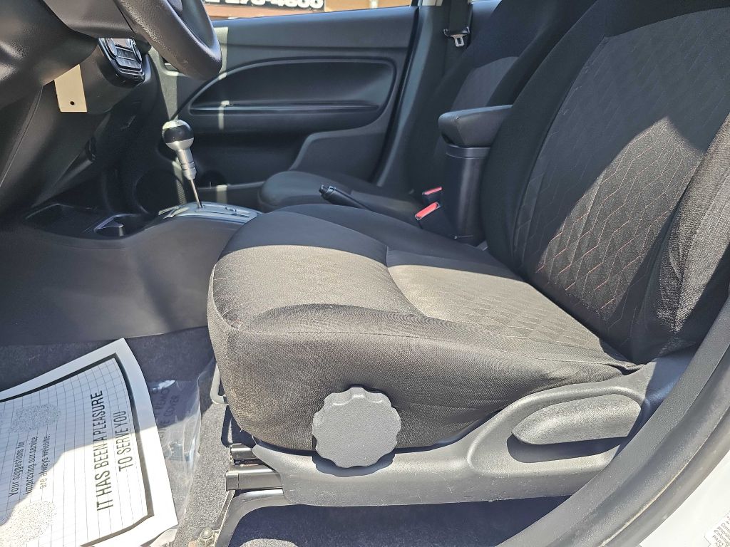 Photo 21 of this MITSUBISHI MIRAGE