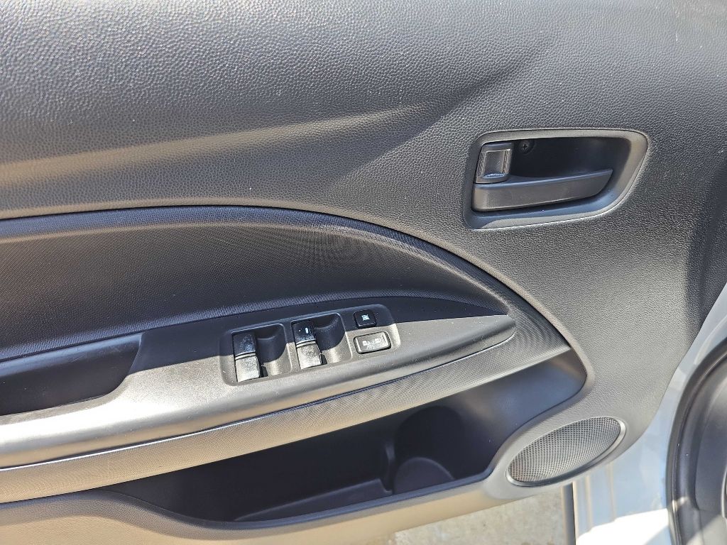 Photo 20 of this MITSUBISHI MIRAGE