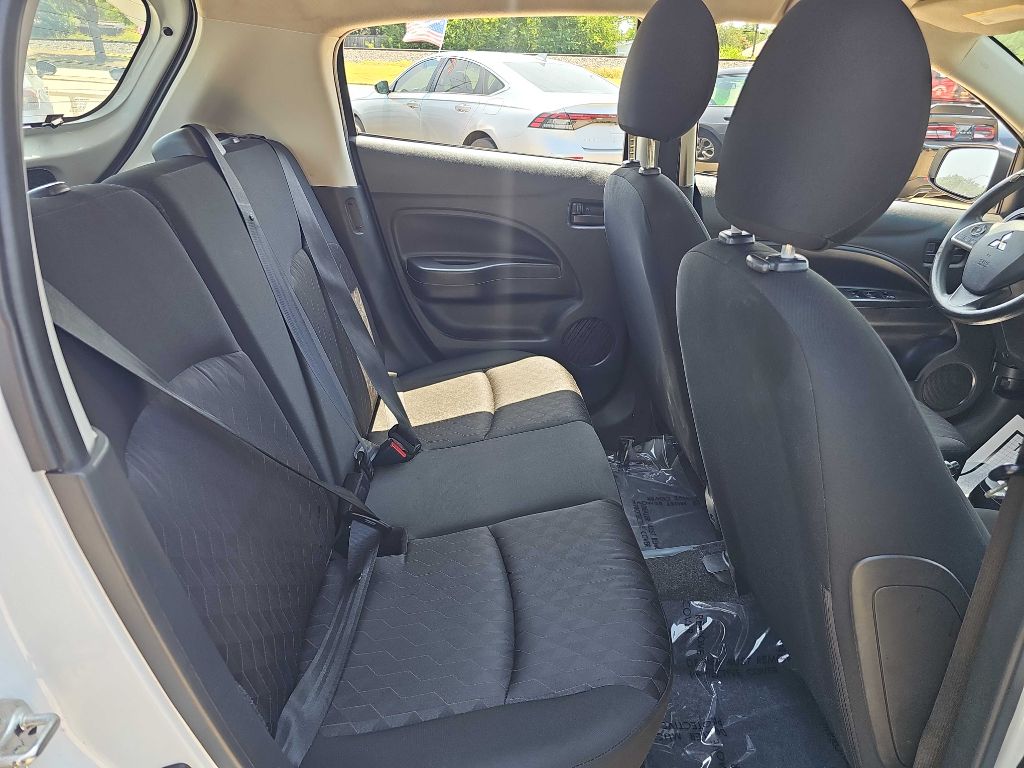Photo 17 of this MITSUBISHI MIRAGE