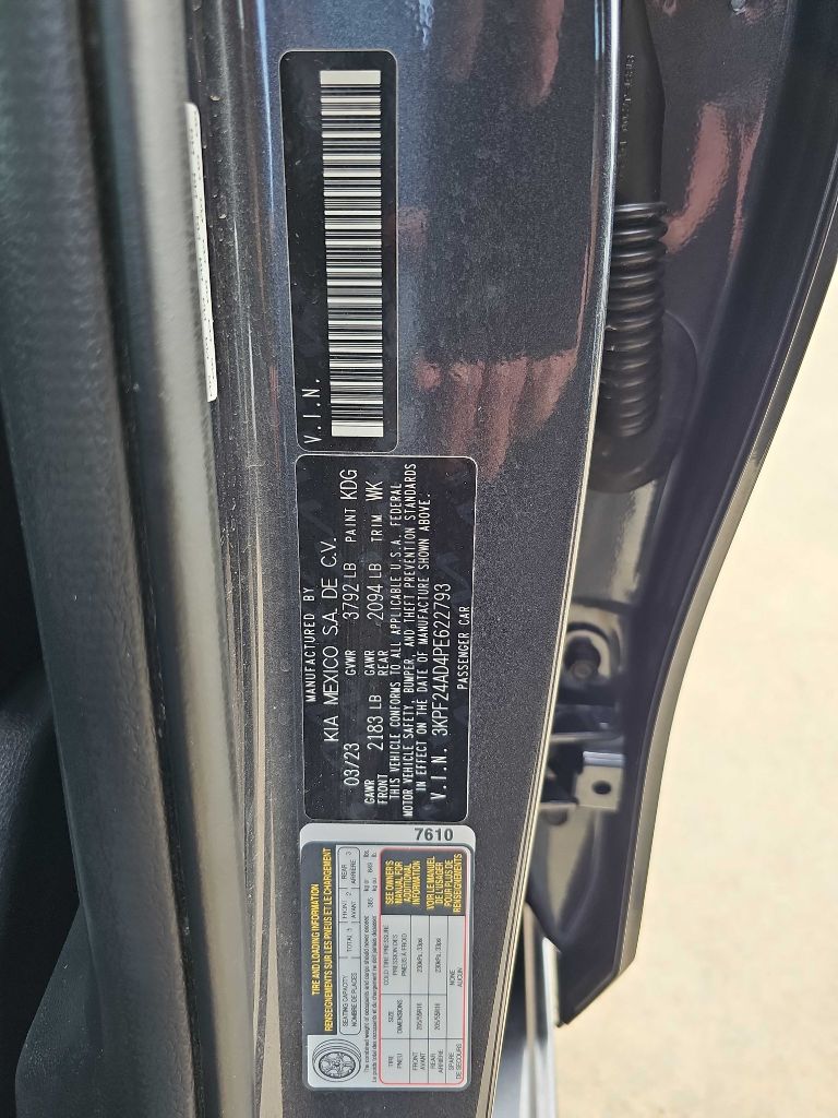 Photo 33 of this KIA FORTE
