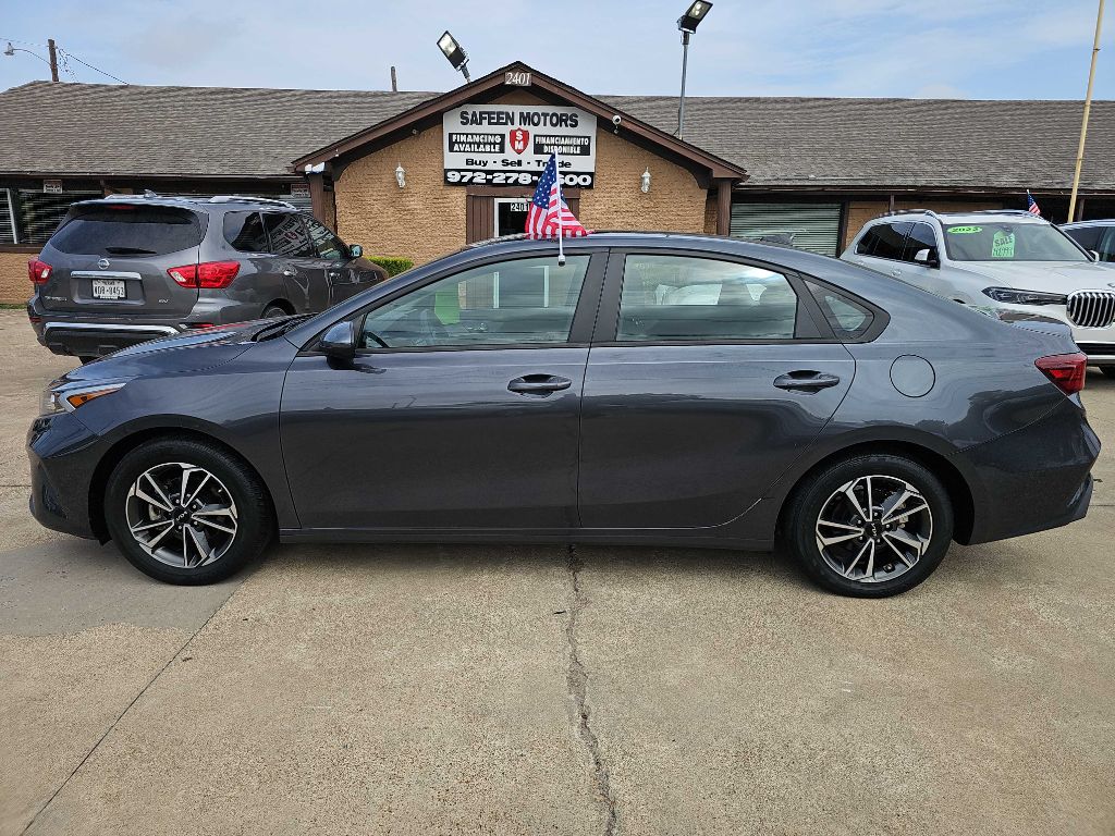 Photo 6 of this KIA FORTE
