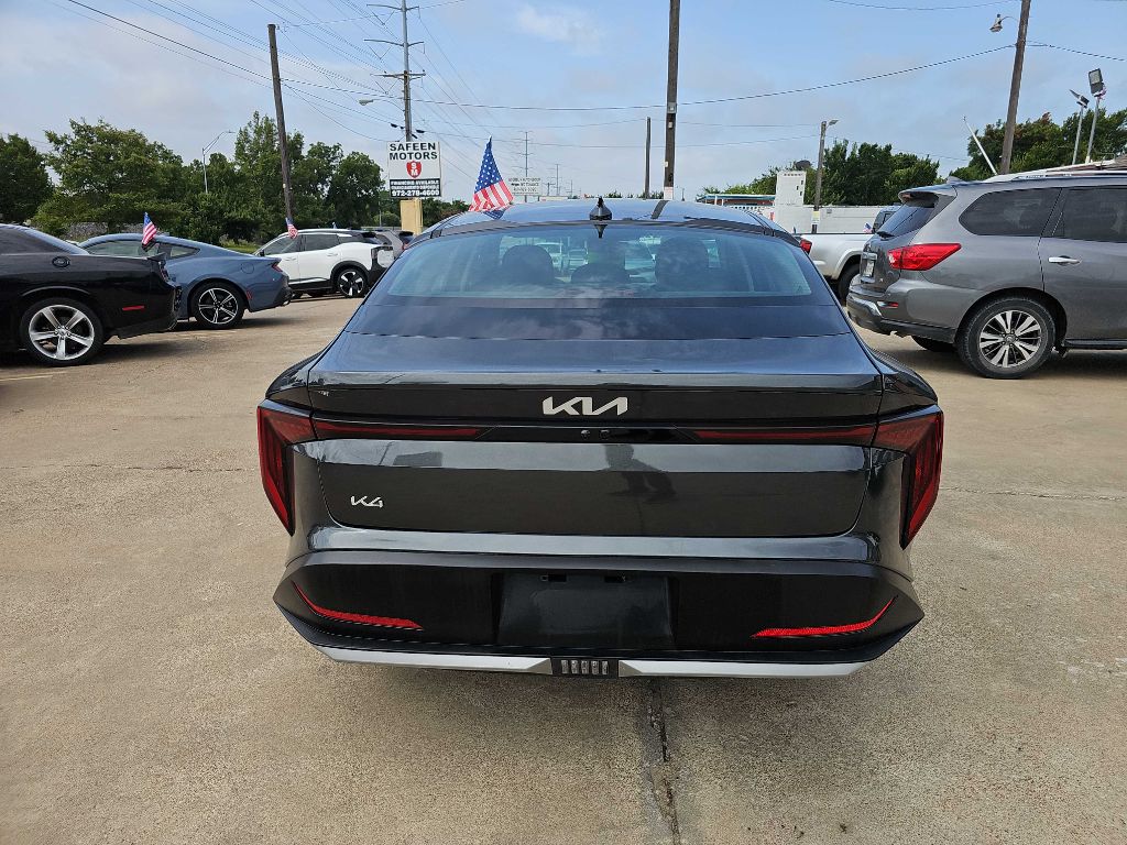 Photo 2 of this KIA K4