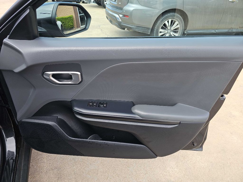 Photo 42 of this KIA K4