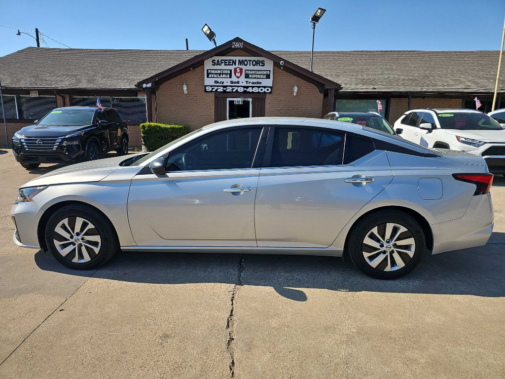 Photo 5 of this NISSAN ALTIMA