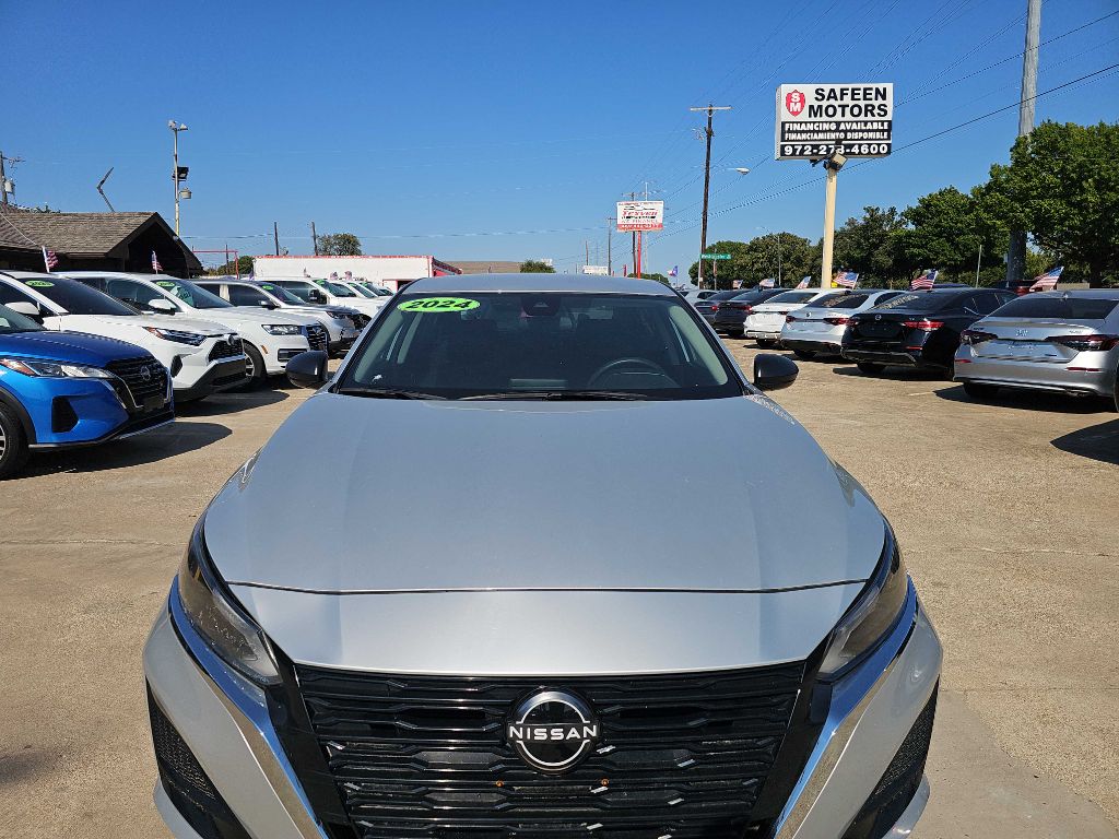 Photo 8 of this NISSAN ALTIMA