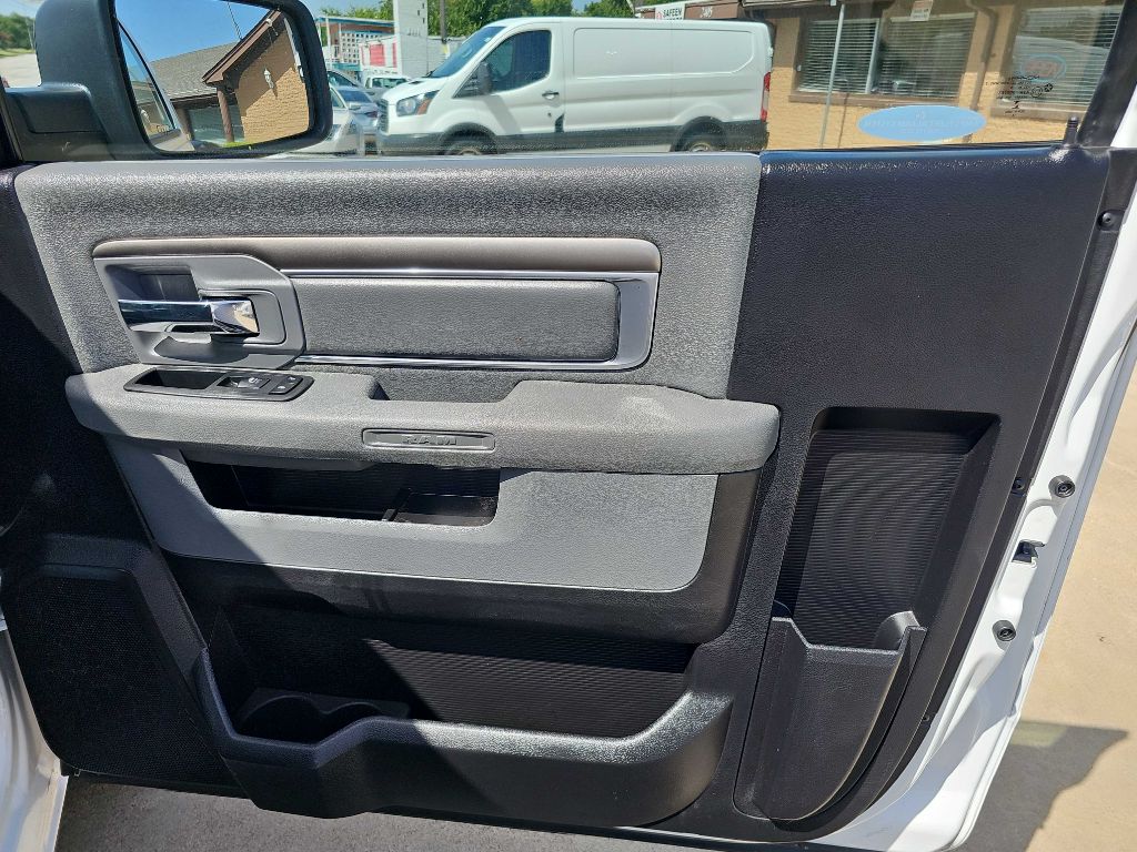 Photo 13 of this RAM 1500