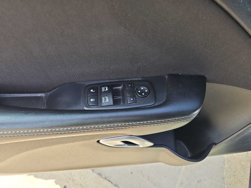 Photo 17 of this DODGE CHALLENGER
