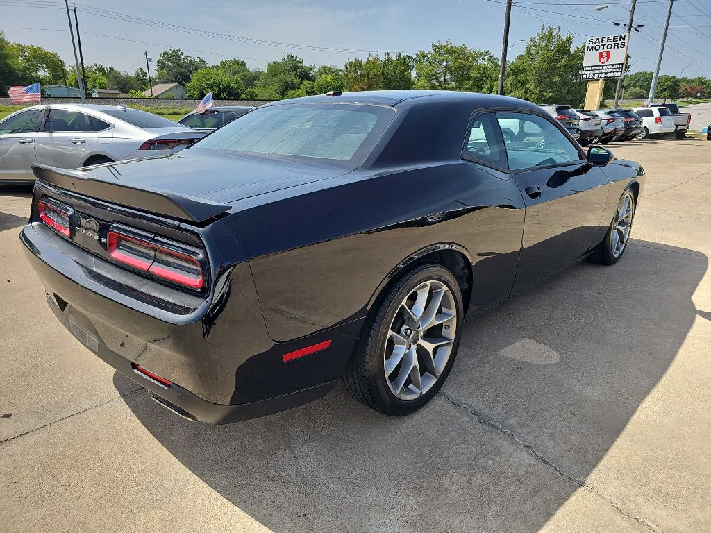 Photo 4 of this DODGE CHALLENGER