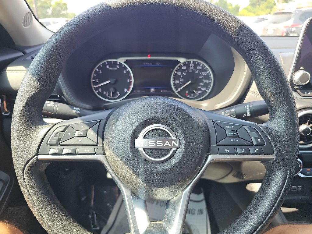 Photo 21 of this NISSAN SENTRA
