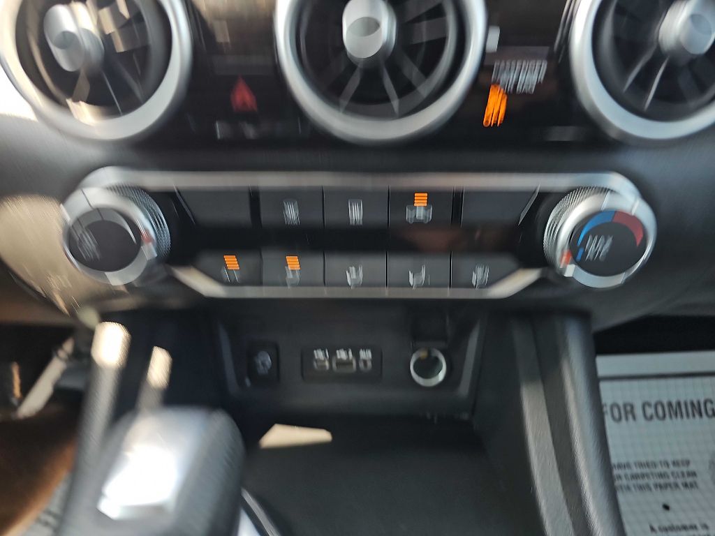 Photo 27 of this NISSAN SENTRA