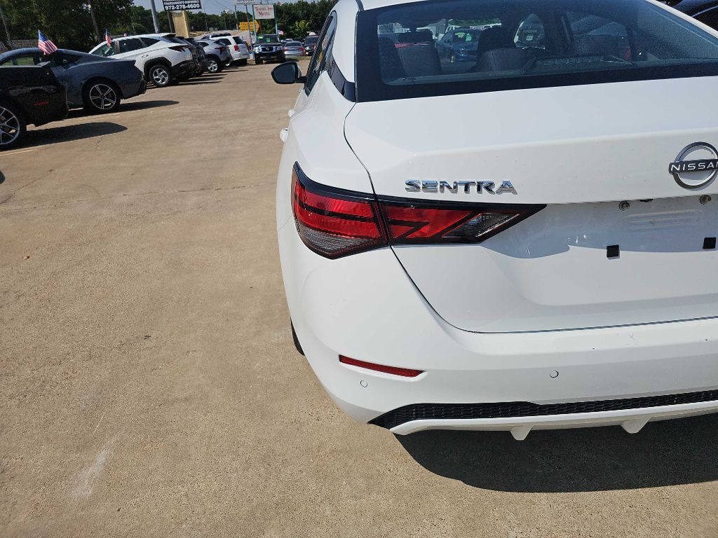Photo 8 of this NISSAN SENTRA
