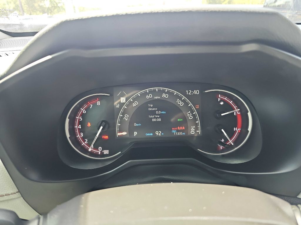 Photo 25 of this TOYOTA RAV4