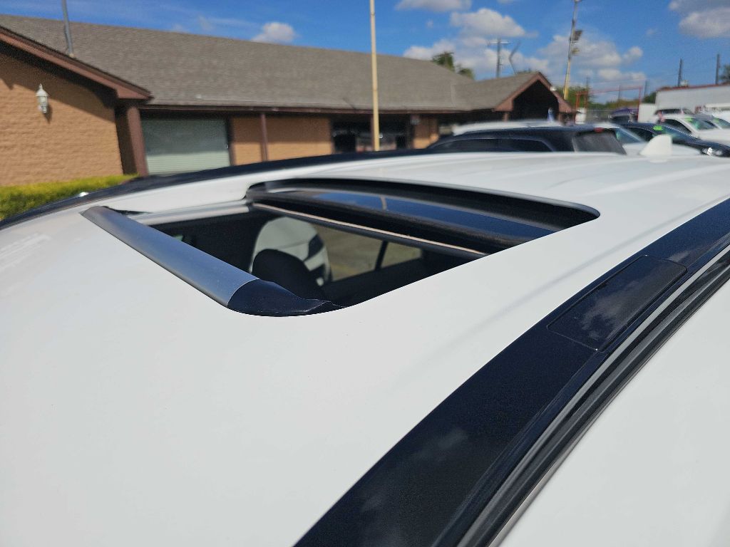 Photo 35 of this TOYOTA RAV4