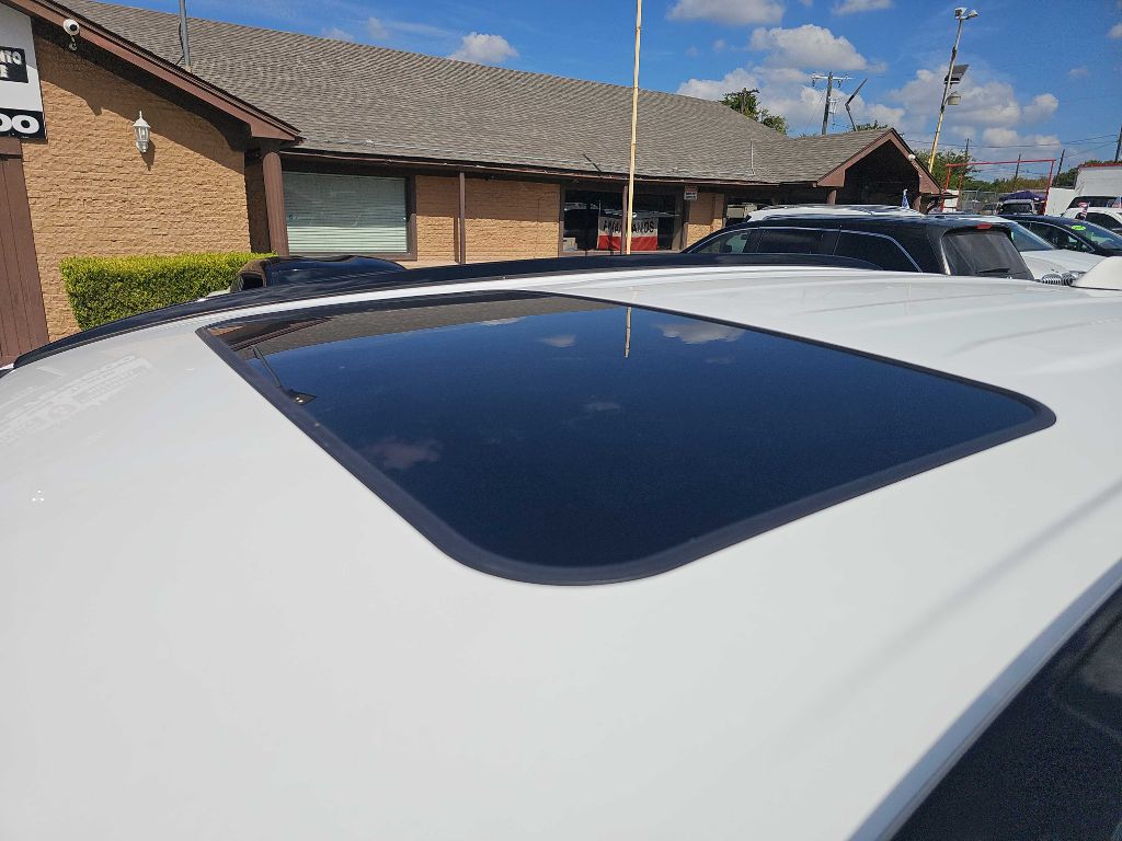 Photo 32 of this TOYOTA RAV4