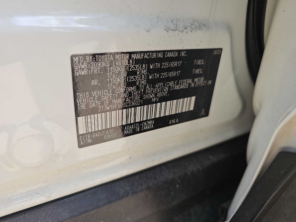 Photo 42 of this TOYOTA RAV4