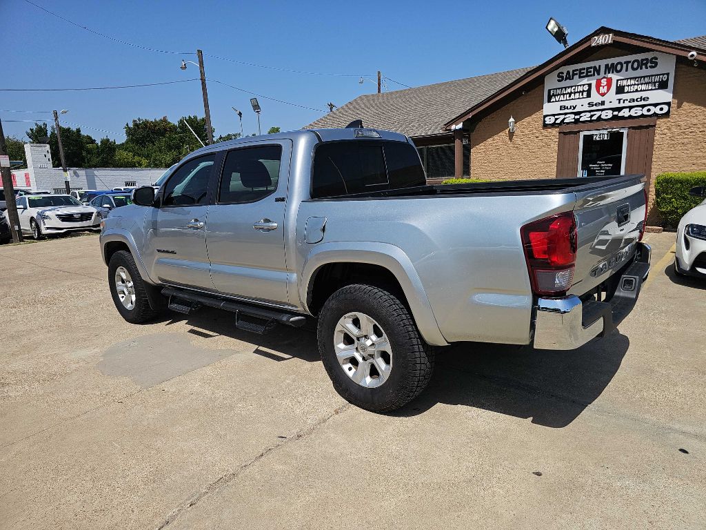 Photo 4 of this TOYOTA TACOMA