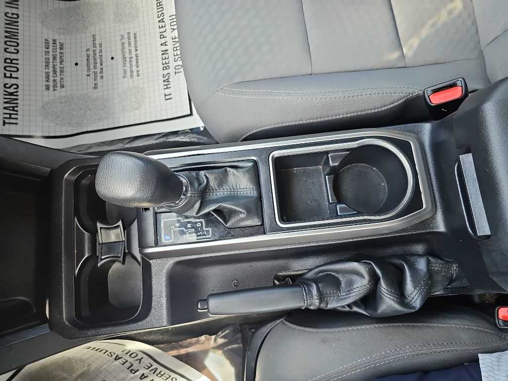 Photo 25 of this TOYOTA TACOMA