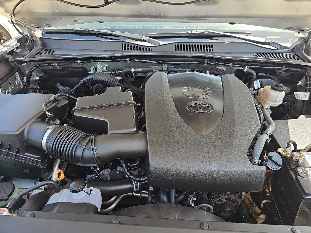 Photo 30 of this TOYOTA TACOMA