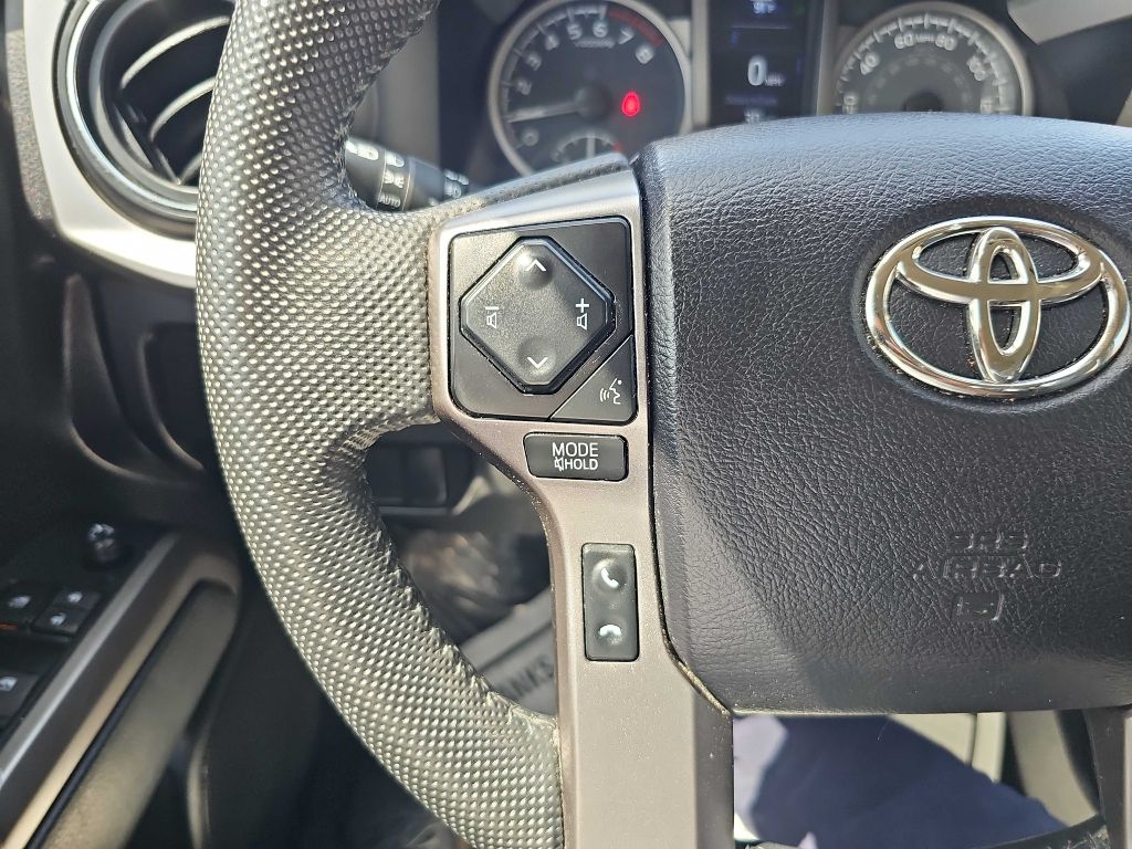 Photo 19 of this TOYOTA TACOMA