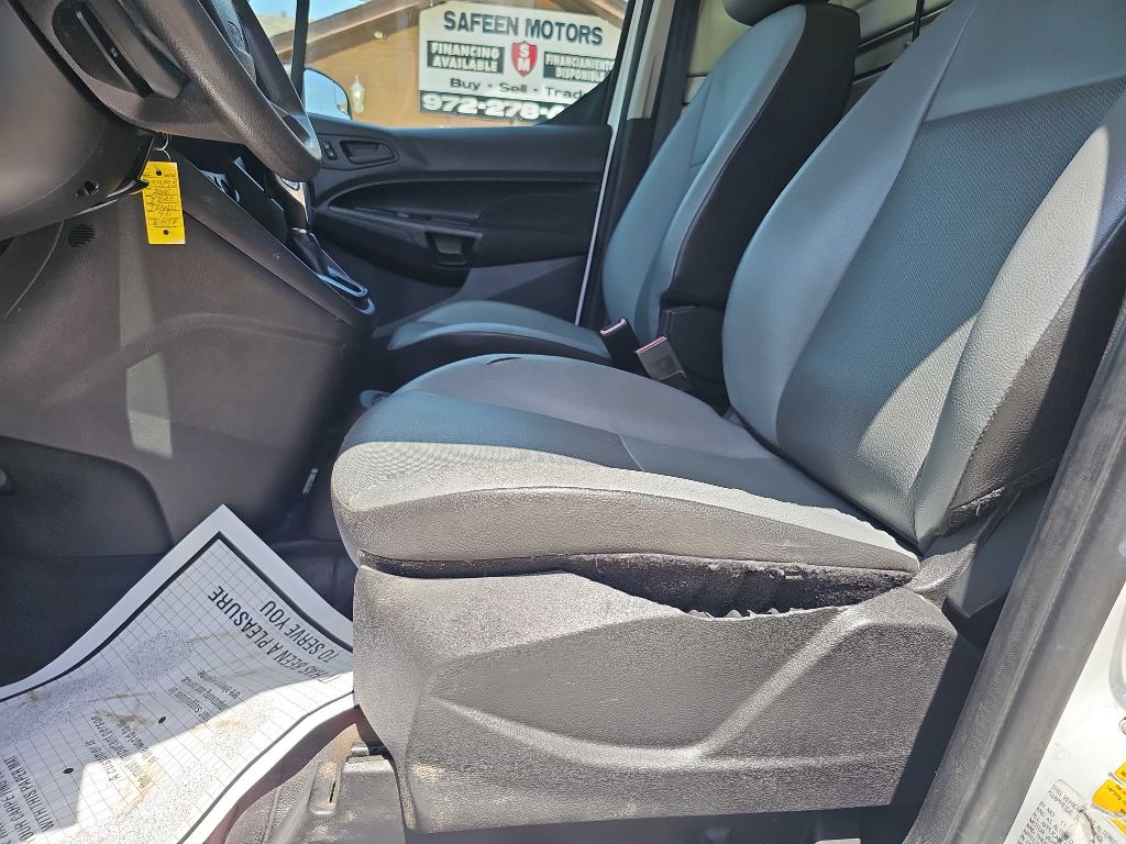 Photo 24 of this FORD TRANSIT CONNECT