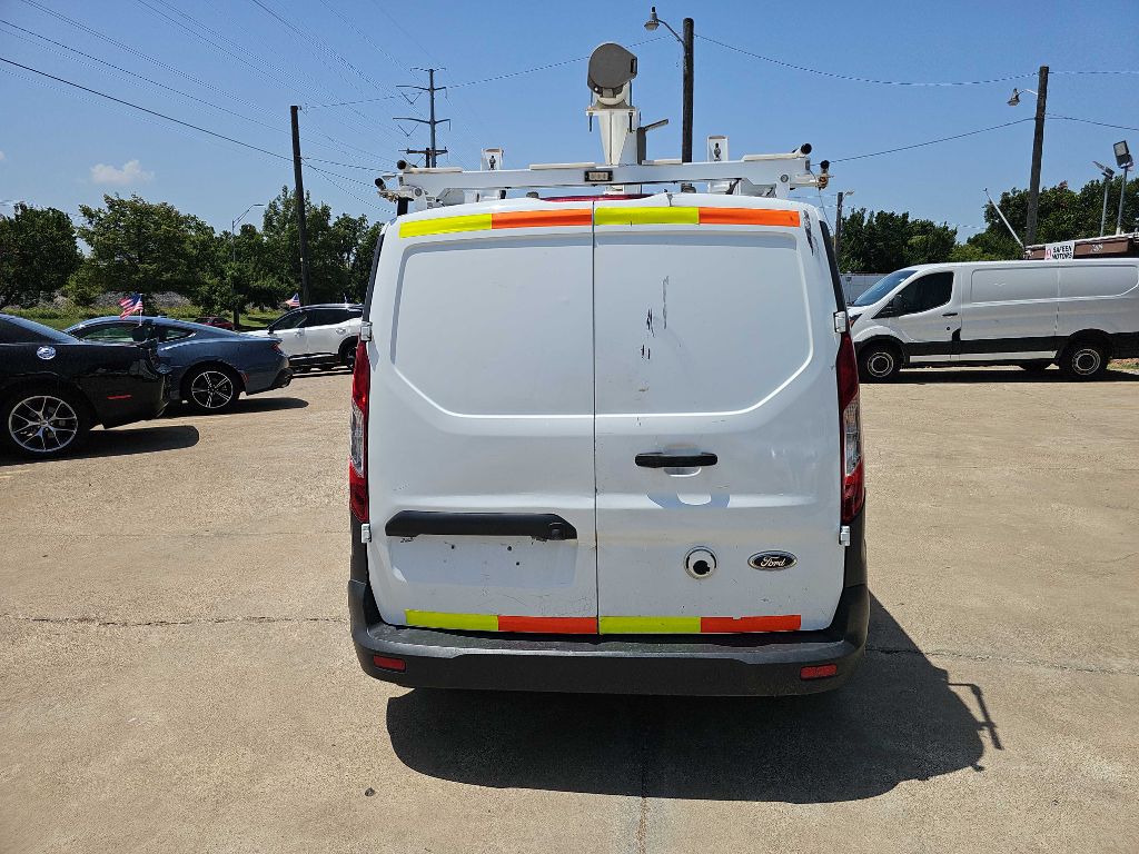 Photo 2 of this FORD TRANSIT CONNECT