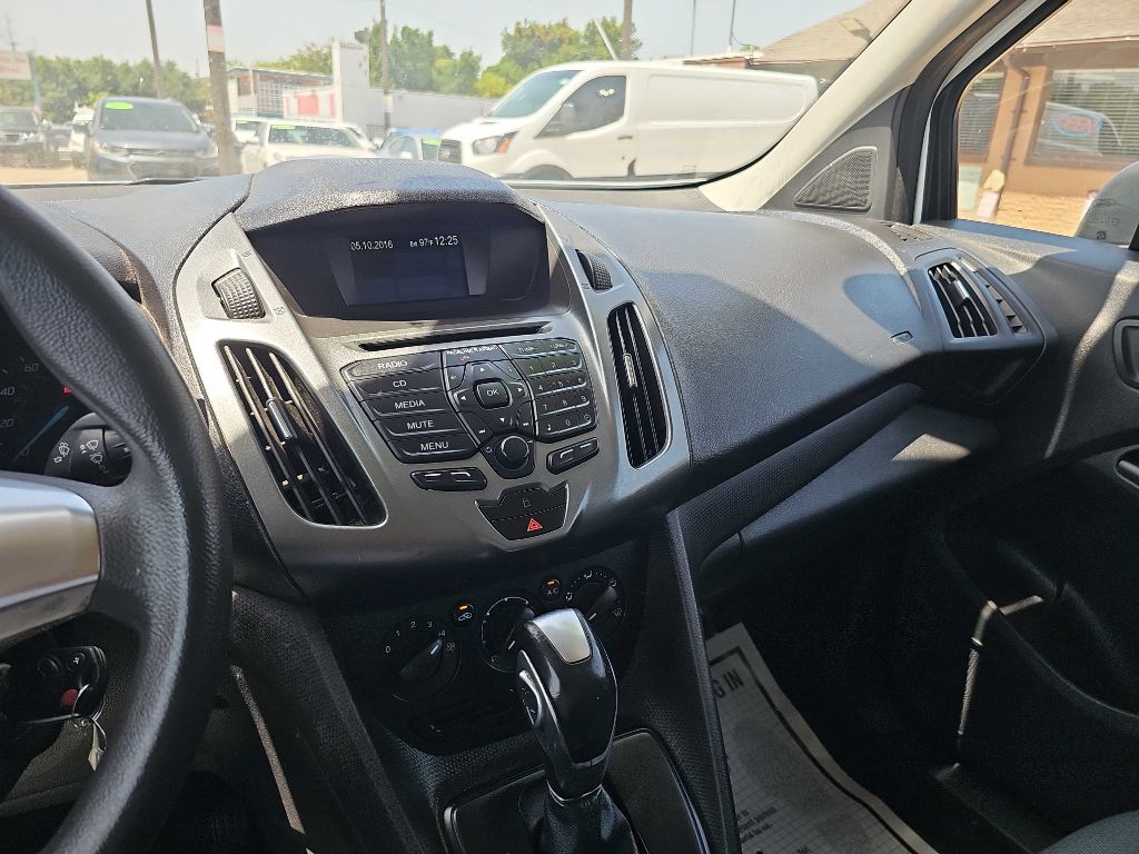Photo 28 of this FORD TRANSIT CONNECT
