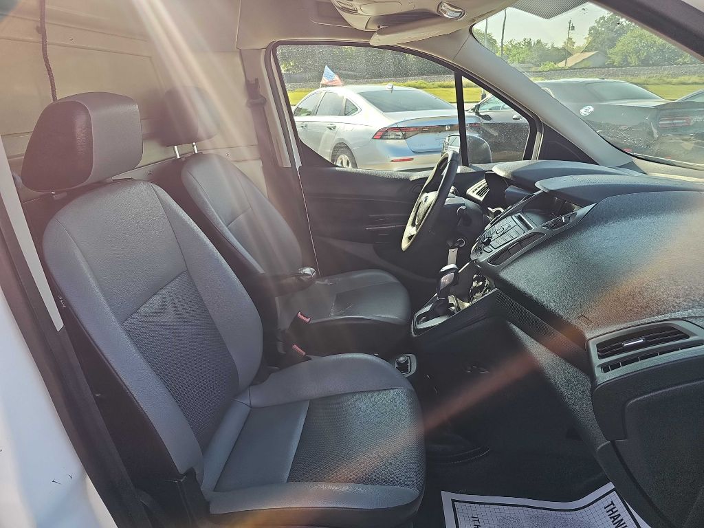Photo 15 of this FORD TRANSIT CONNECT