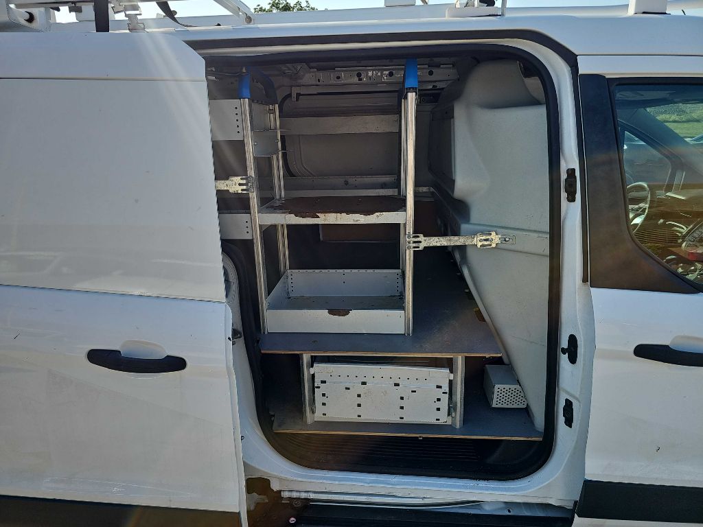 Photo 16 of this FORD TRANSIT CONNECT