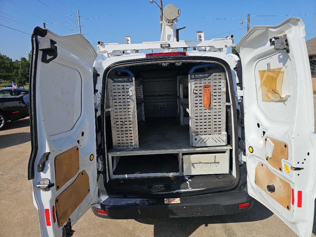 Photo 19 of this FORD TRANSIT CONNECT