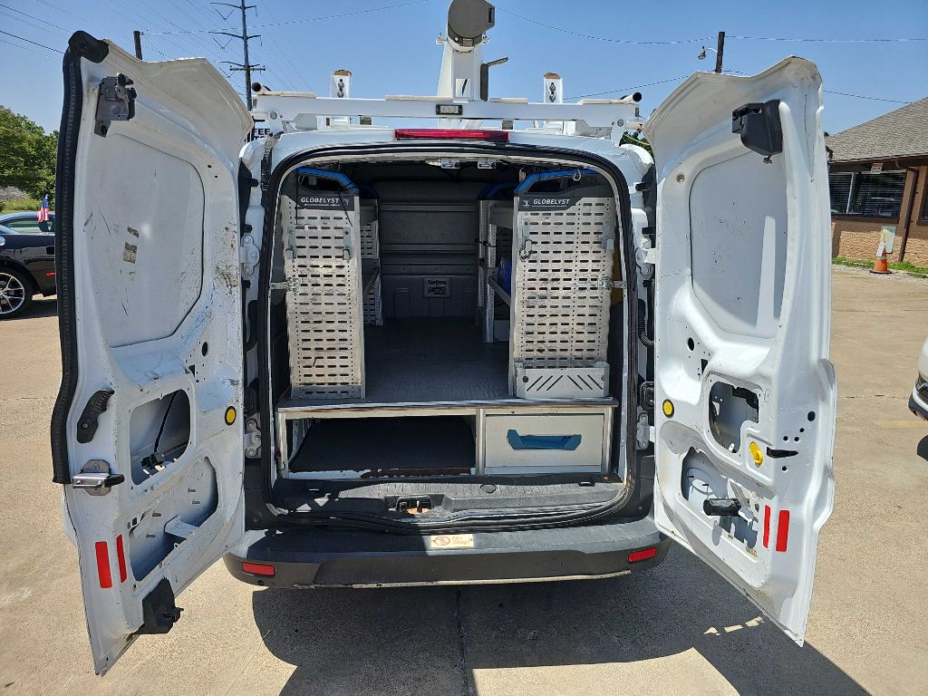 Photo 16 of this FORD TRANSIT CONNECT