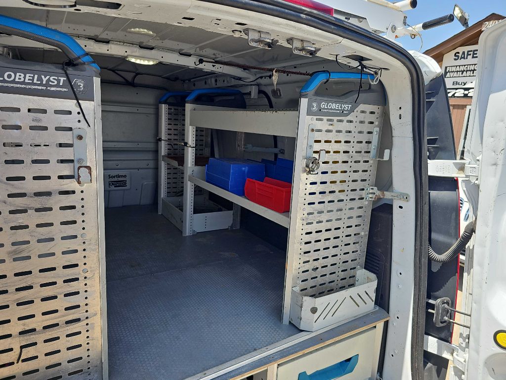 Photo 15 of this FORD TRANSIT CONNECT