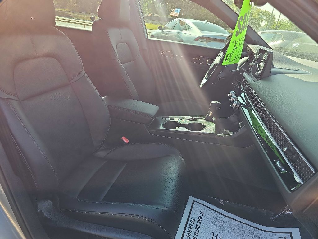Photo 19 of this HONDA CIVIC
