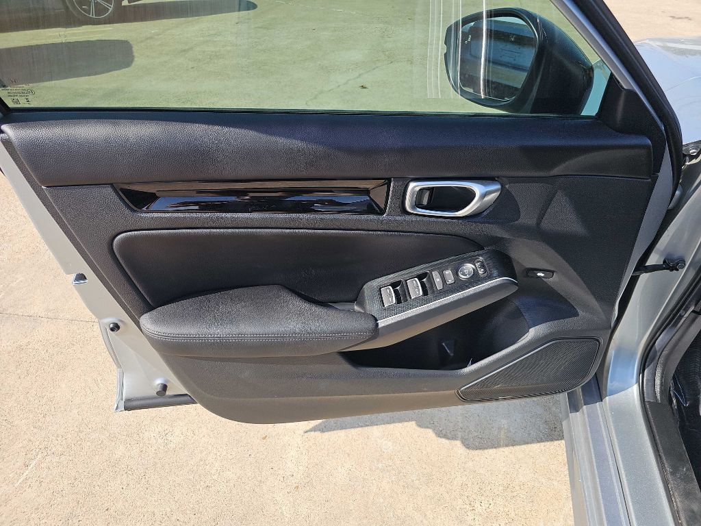 Photo 12 of this HONDA CIVIC