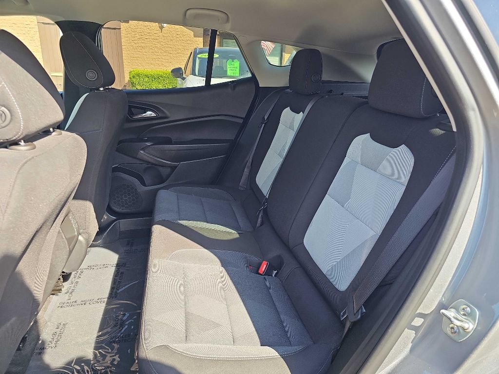 Photo 15 of this CHEVROLET TRAX