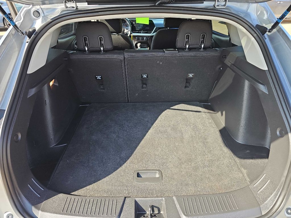 Photo 31 of this CHEVROLET TRAX
