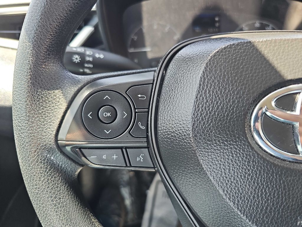 Photo 23 of this TOYOTA COROLLA