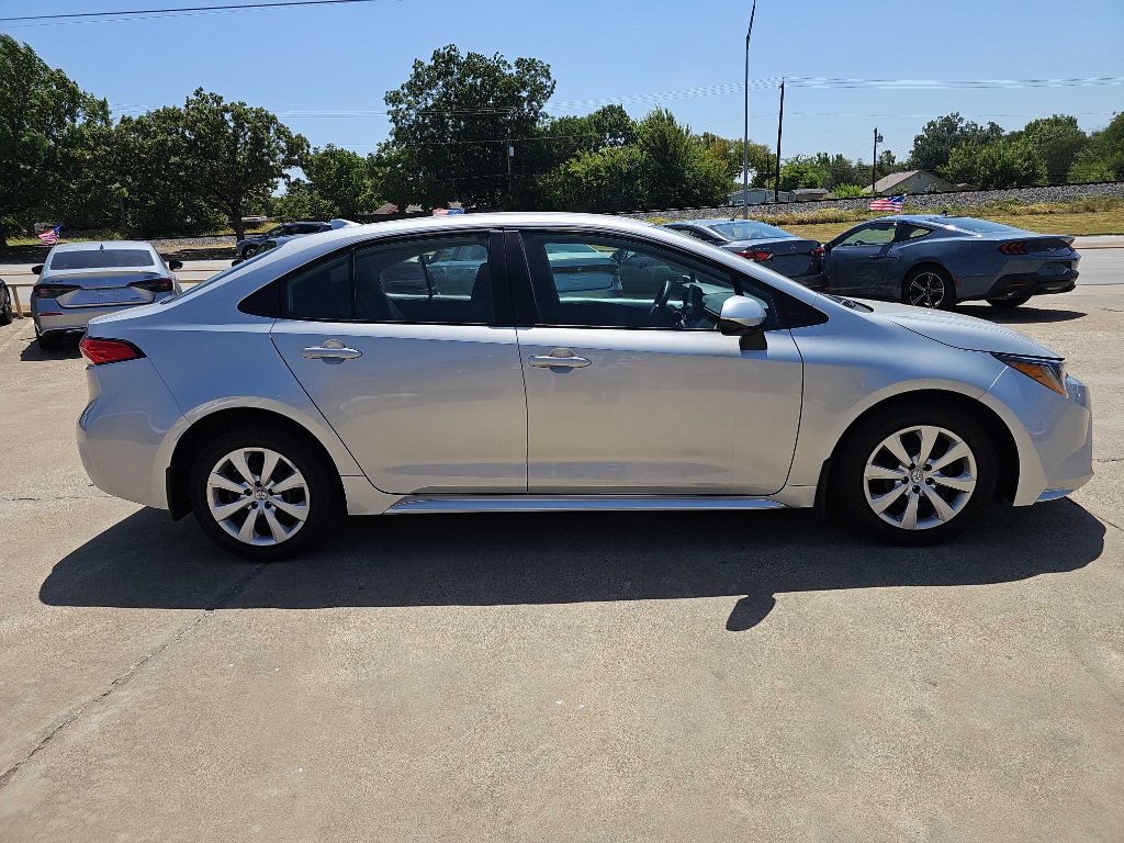 Photo 3 of this TOYOTA COROLLA