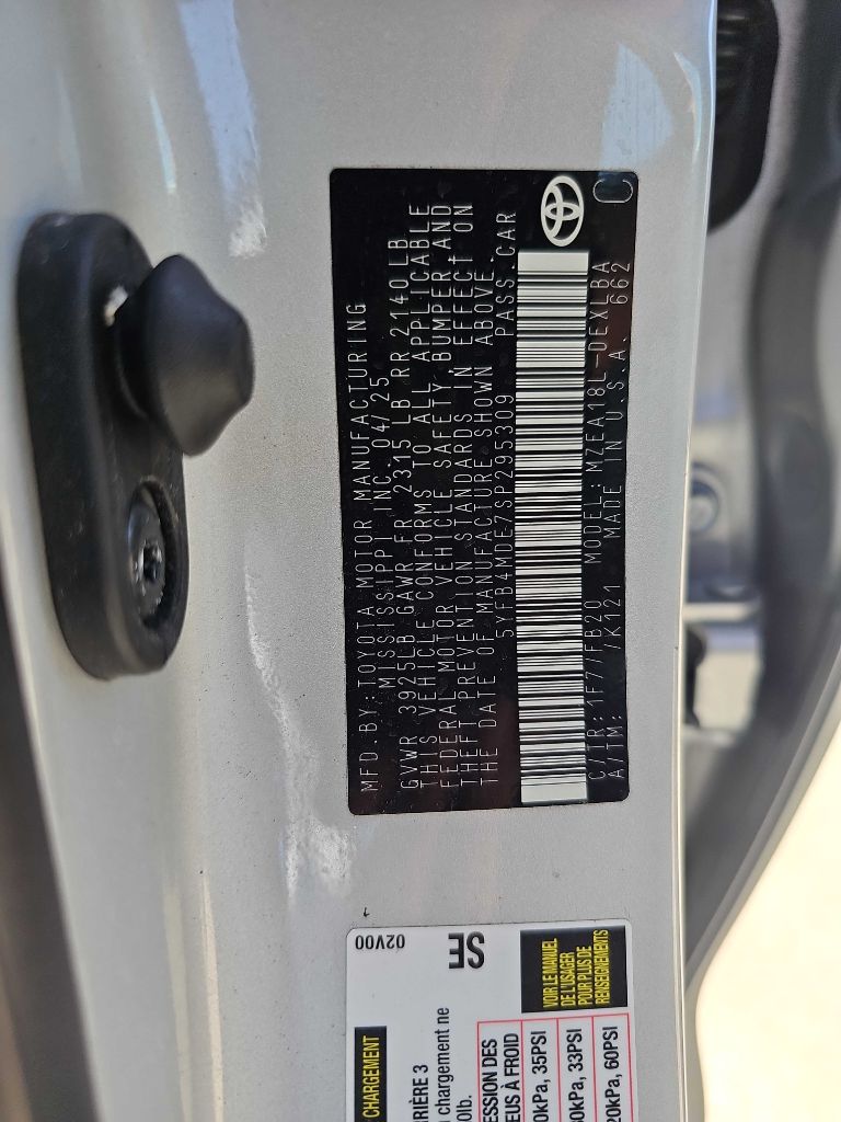 Photo 35 of this TOYOTA COROLLA
